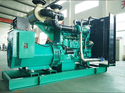 600/660KW柴油發(fā)電機組/KTA38-G2